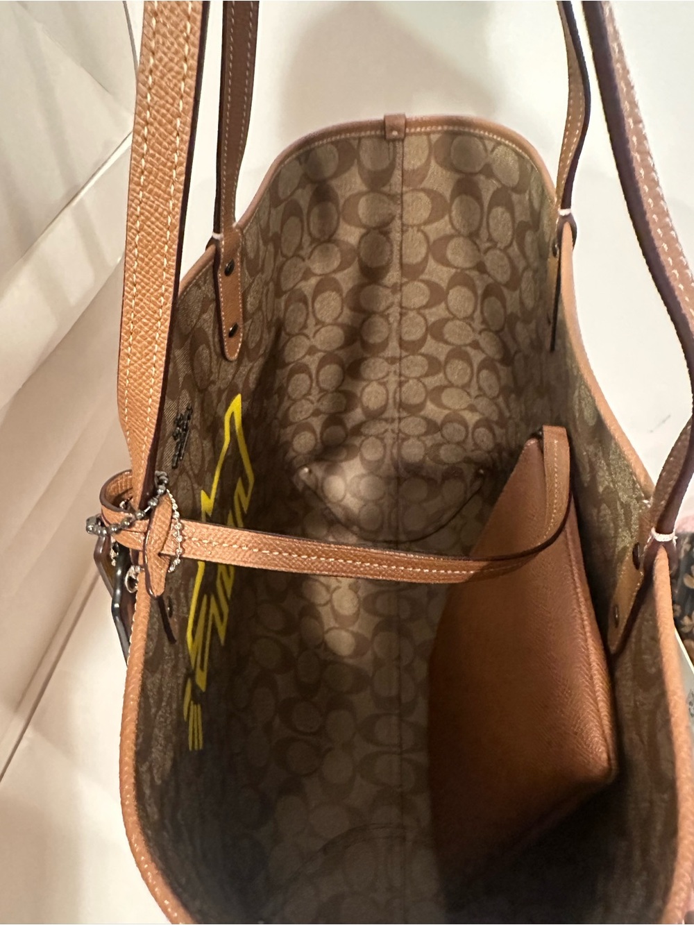 Coach Brown Sign Tote Reversible with Yellow Dog Graphic By Keith Haring’s - Picture 9 of 12